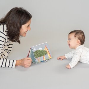 Taf Toys Savannah Tummy-time book - Beebi Montessori