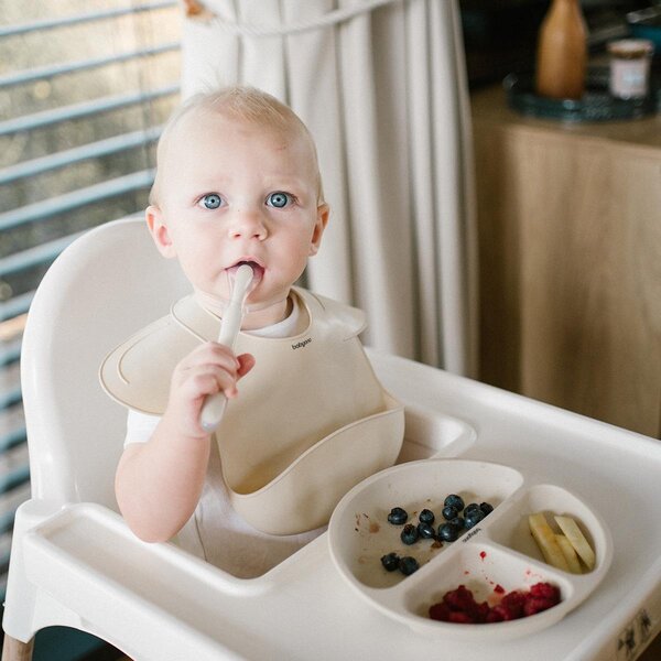 BabyOno silicone flexible spoon Beige - BabyOno